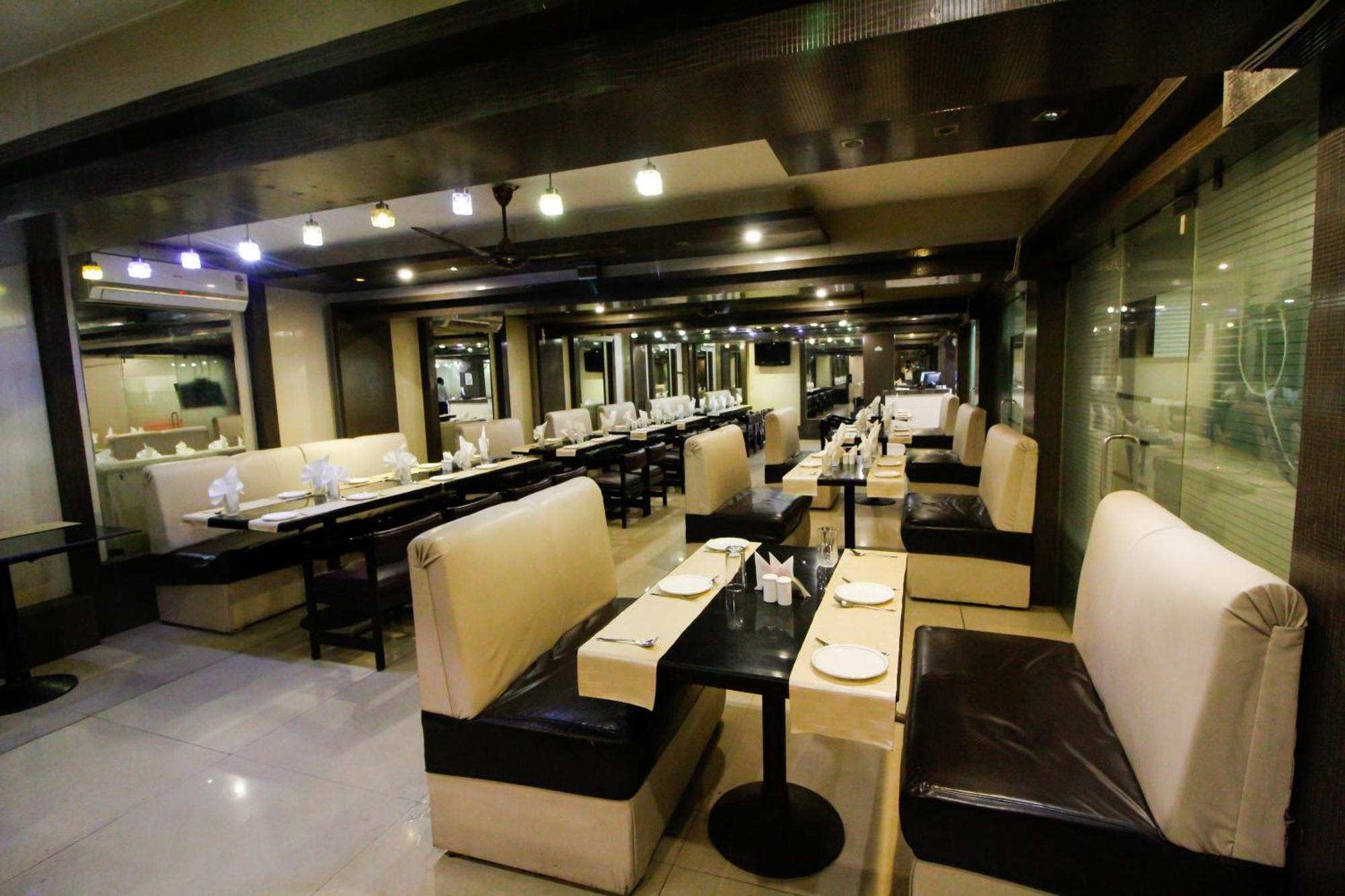 Hotel Rishi Regency Jabalpur Exterior photo